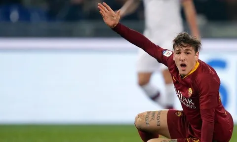 Mẹ Nicolo Zaniolo phẫn nộ vì con trai bị "nhét chữ vào miệng"