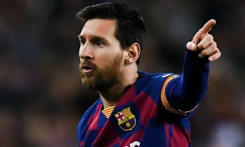 "Messi có quyền năng lớn nhất thế giới này để chỉ trích Abidal"