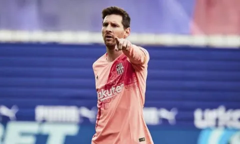 Messi "gật đầu", Barca từ bỏ Griezmann đón "máy chạy" vô địch nước Anh