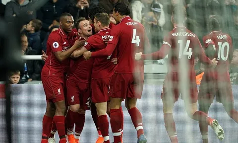 Mo Salah chấn thương, Liverpool thoát hiểm nhờ cái tên ít ai ngờ tới