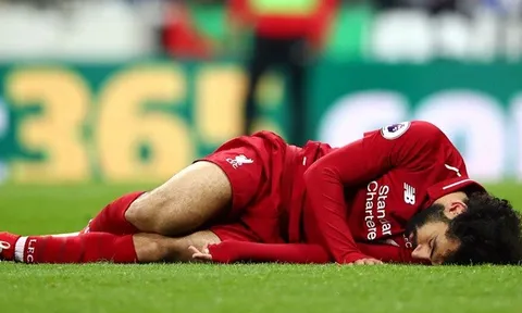 Không Salah, không Firmino; Liverpool lấy gì để đấu với Barcelona?