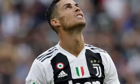 Mới qua Serie A, Cristiano Ronaldo đã "rinh" ngay giải thưởng cao quý