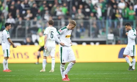 Monchengladbach khủng hoảng vì hàng công quên cách ghi bàn