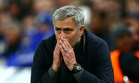 Mourinho: "1 quyết định đau đớn. Cậu ấy làm tôi suy nghĩ rất nhiều"