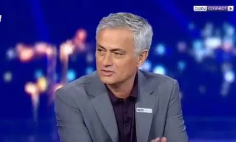 Mourinho hé lộ thời điểm tái xuất sân cỏ