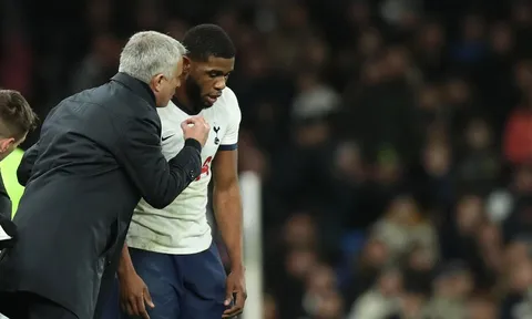"Mourinho hỏi tôi có sợ Liverpool không?"