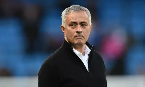 Mourinho tiết lộ SỐC về trận thua của Man Utd trước PSG