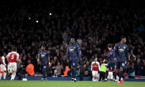 "Man Utd đang dần kém đi theo năm tháng"