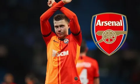 Mục tiêu 'bán mình' lộ liễu, Arsenal có chữ ký đầu tiên ở chợ Đông?