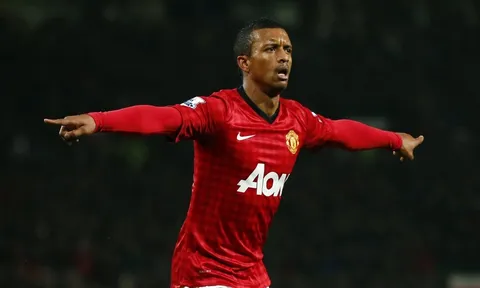 'Hợp đồng với Juve đã hoàn tất, nhưng phút cuối Manchester United lại không muốn để tôi đi'