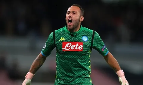 Napoli dùng chiêu độc ép giá mua sao Arsenal