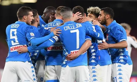 Napoli – Udinese: Bữa tiệc bàn thắng, níu kéo hi vọng mong manh