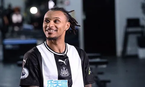 Vừa đến Anh vài ngày, 'nạn nhân' của Ashley Young đã muốn quay lại Ý
