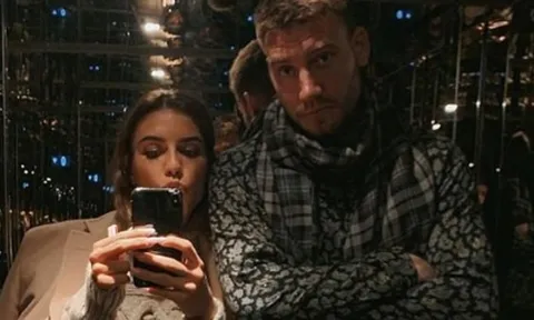 Nghỉ đá bóng, Lord Bendtner sắp ra show riêng