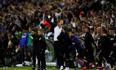 Ngược dòng kịch tính, đội bóng của Lampard cách thiên đường Premier League 1 bước chân