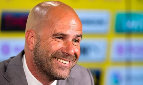 "Người cũ" vui mừng vì Dortmund mất trụ cột