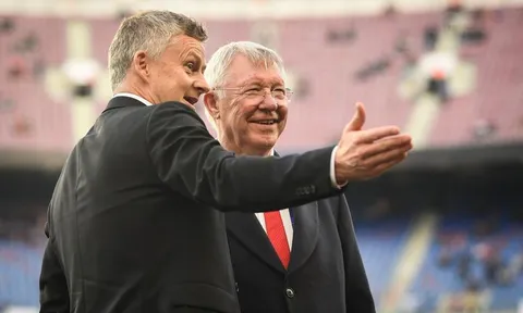 "Nhiều cầu thủ Man Utd khó sống yên ổn dưới thời Sir Alex"