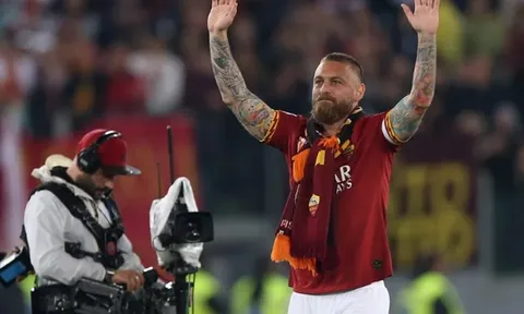 Nhìn lại hàng tiền vệ của AS Roma trong mùa giải 2018 - 2019