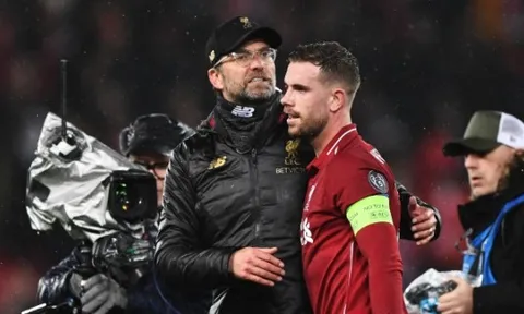 CĐV Liverpool: "Anh ấy là Superman ngoài đời thật"