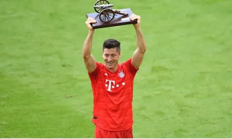 Những cái nhất của Bundesliga 2018-2019: Alacer, Sancho, Lewy và ...