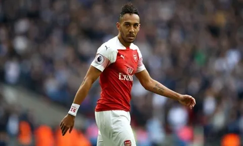 NÓNG! Emery nói thẳng lí do Aubameyang phải dự bị tại Arsenal