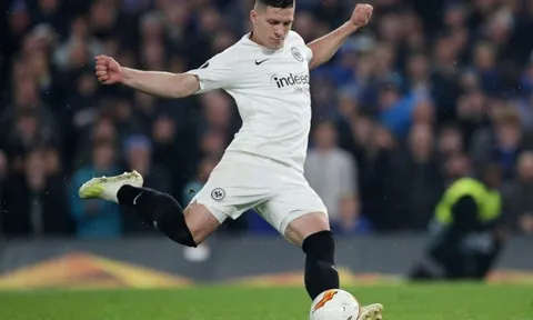 NÓNG! Lật kèo với Real, Jovic bật tín hiệu với Premier League