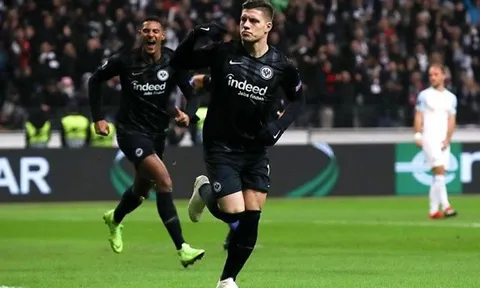 Nóng! Man Utd tranh tiền đạo ghi 15 bàn/ 24 trận với Barca