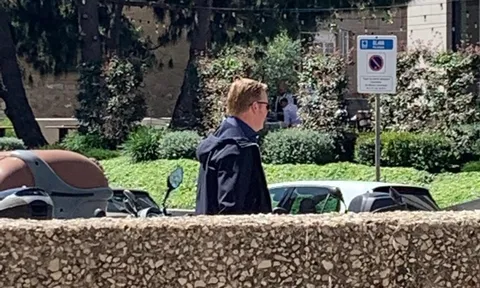 NÓNG: Tân thuyền trưởng đã lộ diện tại bản doanh của Barcelona