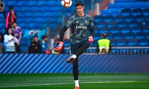 NÓNG! Zidane 'trảm' Courtois và đưa ra lời giải thích