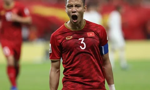 Quế Ngọc Hải tiếp tục đeo băng đội trưởng ĐT Việt Nam tại King's Cup