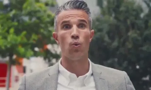 Solskjaer lại cay cú, gắt gỏng với phát ngôn khó tin của Van Persie