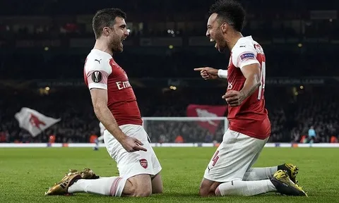Ozil trở lại, Arsenal thắng đậm BATE Borisov theo đúng chất Emery