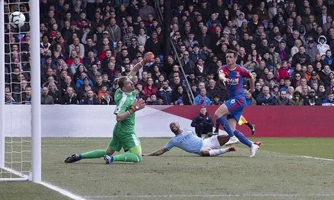 Palace kiên cường, Man City suýt chút nữa khóc hận tại Selhurst Park