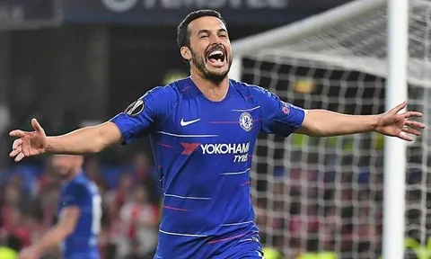 Fan Chelsea so sánh người hùng Europa League với Messi