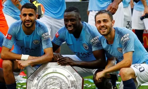Pep Guardiola: "Đó là vì bản thân cậu ta không thể chơi bóng"