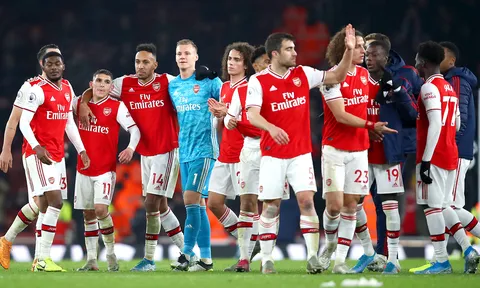 Phản ứng của Cesc Fabregas khi Arsenal thắng giòn giã Man Utd
