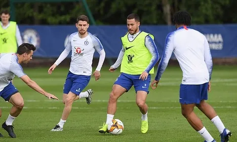 Phản ứng của Hazard trước tin đồn sắp rời Chelsea