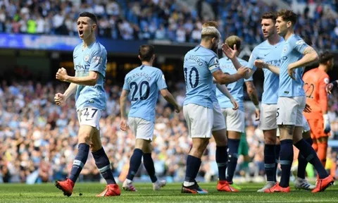 Phil Foden, đã đến lúc sắm vai 'đấng cứu thế' của Man City!