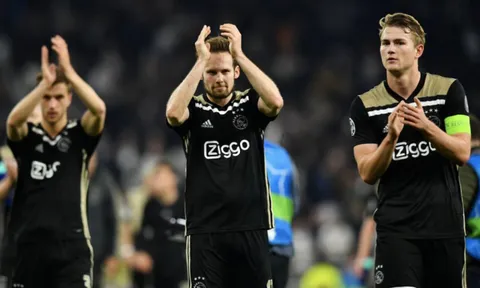 Phó chủ tịch Barca lên tiếng, "siêu trung vệ" Ajax đếm ngày đến M.U