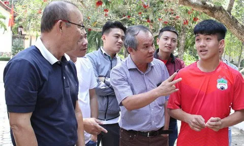 Đàn em Công Phượng "trình làng" ấn tượng, bầu Đức quyết chơi lớn