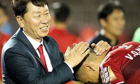 "Phù thủy" Chung Hae Soung: Người hồi sinh CLB TPHCM