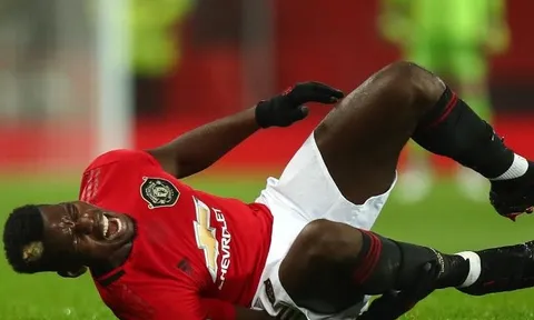 Evra: "1 sự xúc phạm. Đến lúc để cậu ấy ra đi"
