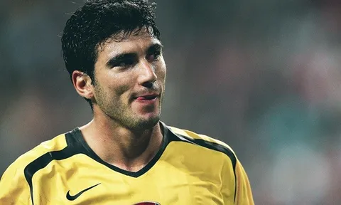 QUÁ SỐC! Cựu sao Arsenal qua đời sau vụ tai nạn giao thông