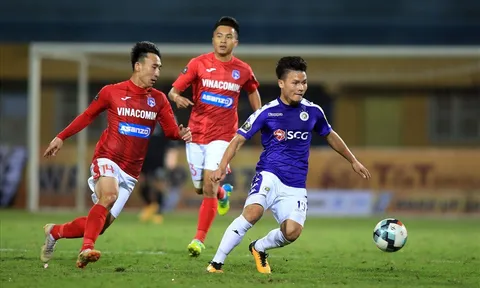 Quang Hải chán bóng, hay bị bắt bài?