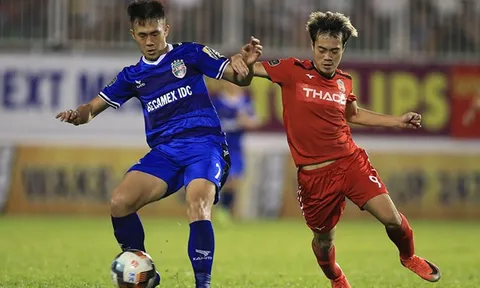 3 trận đấu muộn vòng 10 V-League: Văn Toàn nổ súng, Bùi Tiến Dũng ra mắt Hà Nội