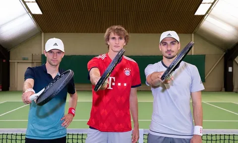 Rảnh rỗi, cựu vua phá lưới World Cup "chuyển nghề" sang chơi tennis