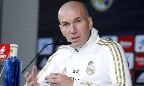 Real đang say chiến thắng, Zidane lại bất ngờ nhận tin dữ