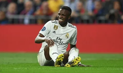 Real đón thêm hung tin sau trận thua Ajax