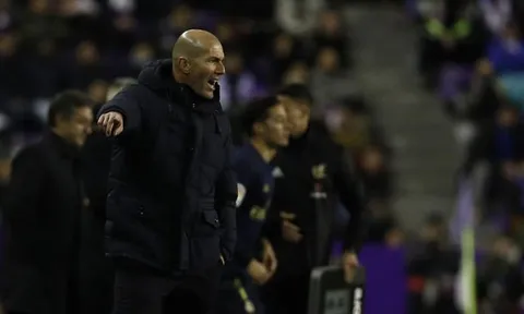 Real lại thắng, Zidane phát biểu bất ngờ về "kẻ hạ sát" Valladolid