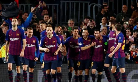 Rời Camp Nou, "siêu tiền vệ" từ chối Man Utd, chọn bến đỗ không ngờ